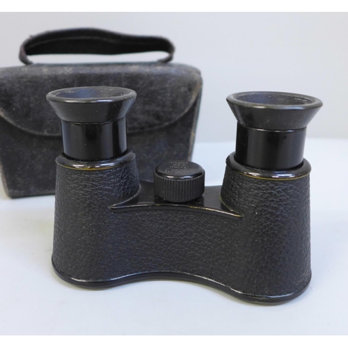 626 - A pair of Carl Zeiss Jena opera glasses, cased