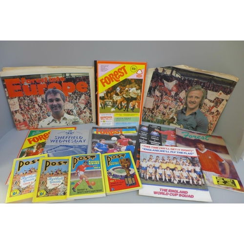 677 - Nottingham Forest football programmes, Football Post guides and newspapers