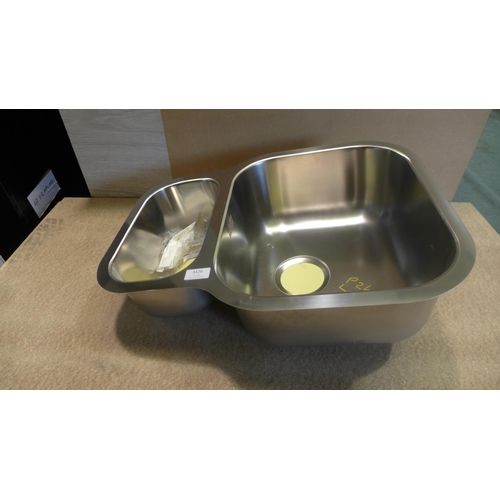 3126 - Ecuador 1.5 Bowl RVS U/mount Stainless Steel Sink -  430x582  - Model no  BL453665 , Original RRP £2... 