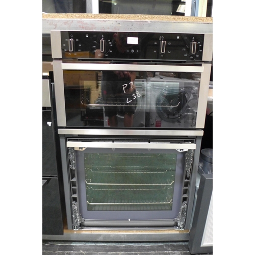 3152 - Neff N50 Built In Double Oven ( Broken Bottom Oven Door) -  H888xW594xD550   -  Model No  U1ACE2HN0B... 