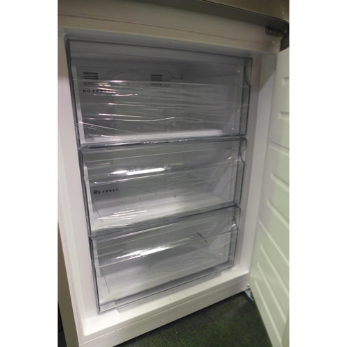 3170 - AEG Freestanding 60/40 Fridge Freezer with CustomFlex H2010xW595xD650  - Model no  RCB636E4MX , Orig... 