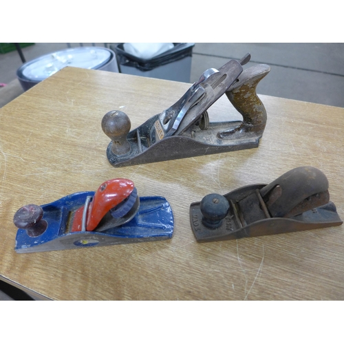 2013 - Four wood planes including two Stanley planes and a spoke shave