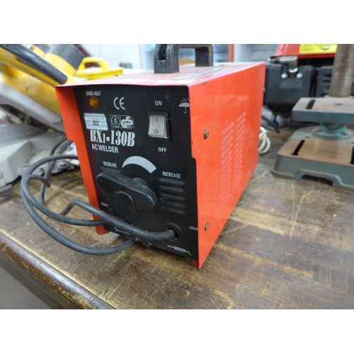 2041 - A BX1-130B AC 240v welder with blue plug and three-pin converter