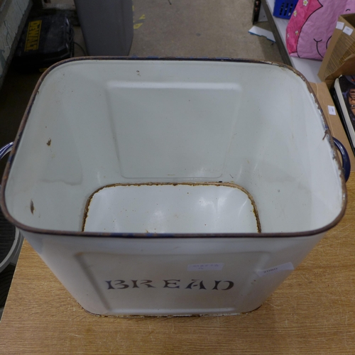 2080 - An enamelled steel bread bin