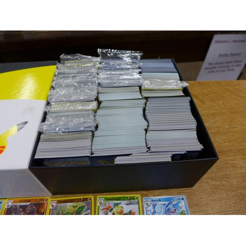 2134 - A collection of 1500-1800 Pokemon cards