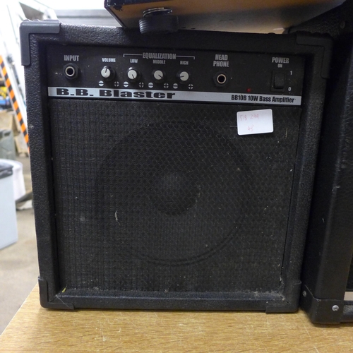 2141 - A Peavey amp, BB Blaster amp & Ion Profile Pro USB turntable