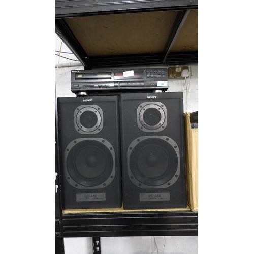 2163 - A Sony CDP-M302 compact disc player and two Sony SS-A70E speakers