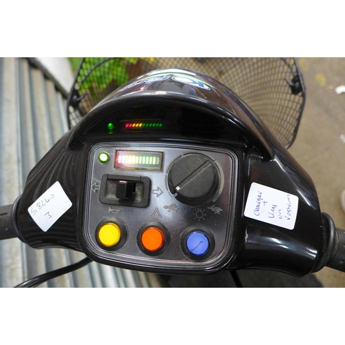 2206 - A K ForU mobility scooter KYMCO super 8 with key, rain cover and charger - W