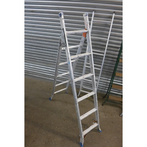 2207 - 4 Step ladders