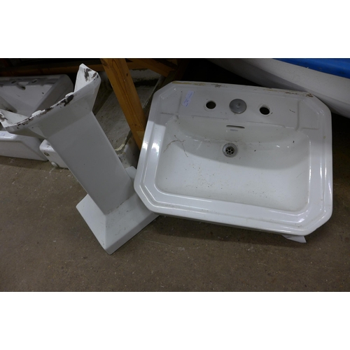 2232C - A Shanks 2-piece pedestal sink