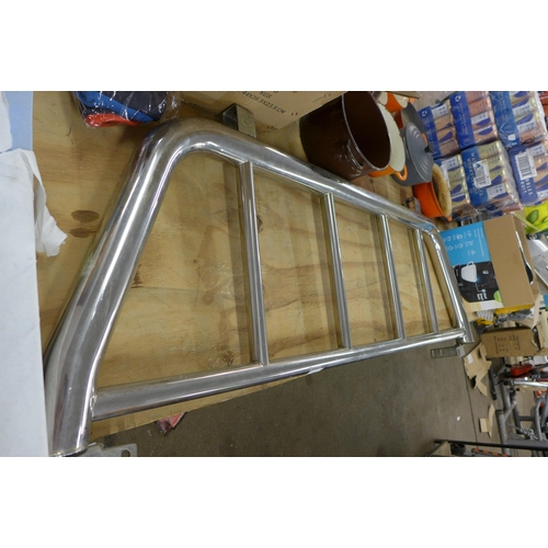 2303 - A stainless steel bumper/bull bar