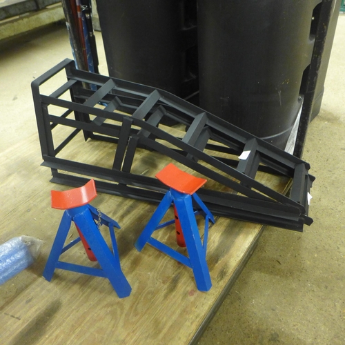 2339A - Car ramps and axle stands