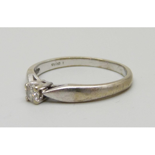 1032 - A 9ct gold and diamond ring, 1.7g, L