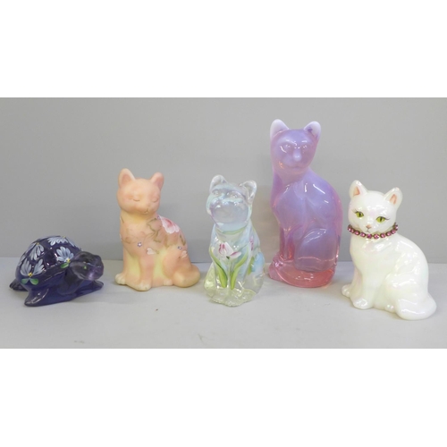 644 - Four Sally Fenton cats (three glass) and a model of a tortoise