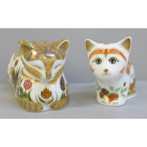 658 - Two Royal Crown Derby paperweights, Cottage Garden Cat and Spice Kitten, both with gold stoppers