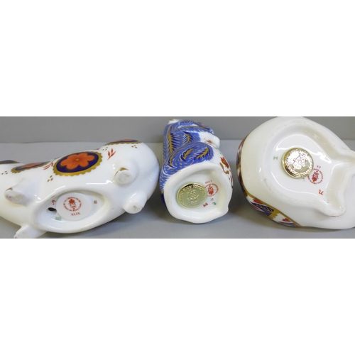 663 - Three Royal Crown Derby paperweights; Hedgehog, Old Spot Pig and Chipmunk