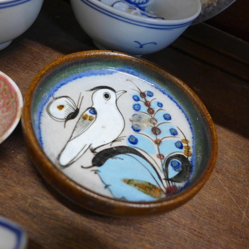 671 - A Chinese bowl, rice bowls and spoons