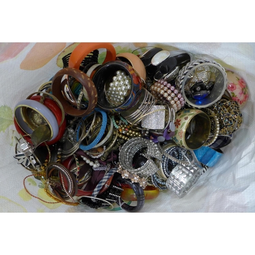 732 - A large collection of bracelets and bangles