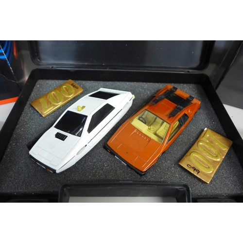 787 - James Bond 007; a bingo set, sealed, limited edition Lotus Esprit, model vehicles, boxed and an unbo... 