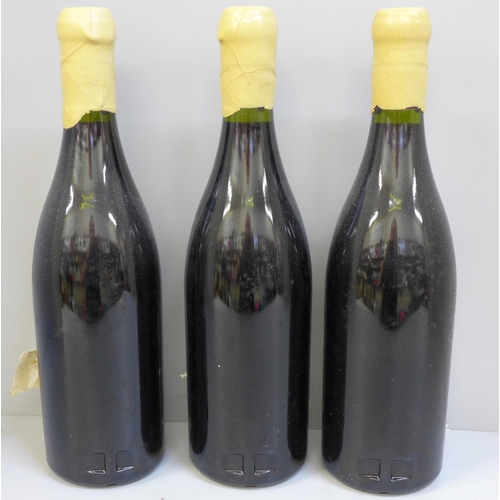 819 - Three bottles of Chateauneuf du Pape reserve, Domaine De Lavieiue Julienne, 1995