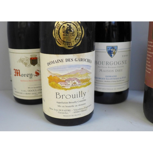 821 - Two bottles of Bourgogne, 2005, a bottle of Morey St. Denis 1993, Fleurie Grille Midi 1995, Brouilly... 