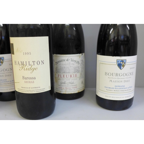 821 - Two bottles of Bourgogne, 2005, a bottle of Morey St. Denis 1993, Fleurie Grille Midi 1995, Brouilly... 