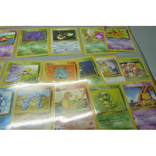 867 - 50 Vintage Pokemon cards