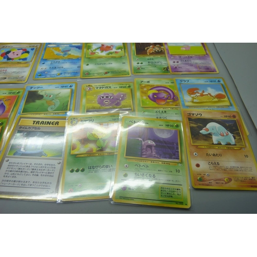 868 - 50 Vintage Japanese Pokemon cards