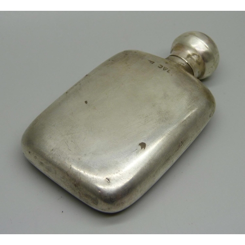 902 - A small silver flask, Chester 1920, 38g