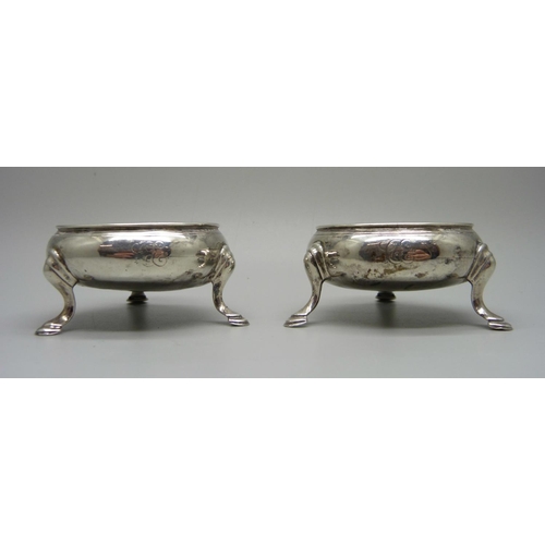 903 - A pair of William IV silver salts, London 1836, 82g