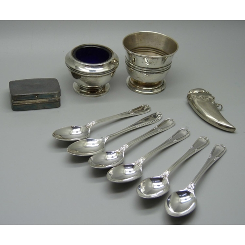 905 - A silver pill box, two silver salts, a novelty vesta case and six plated spoons, (weight of box and ... 