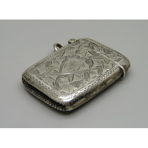 909 - A silver vesta case