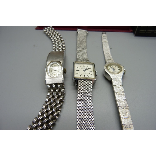 934 - A lady's 9ct gold cased Accurist wristwatch and other watches