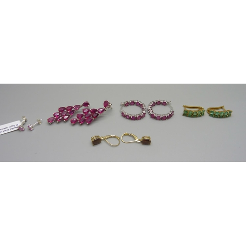 995 - Five pairs of sterling silver earrings set with sapphires, emeralds and rubies