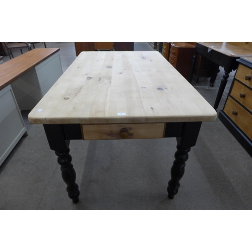 81 - A Victorian style painted pine single drawer kitchen table