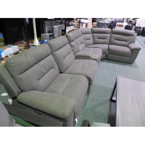 1560 - Gilman Creek Justin Grey Fabric Power Reclining Sectional 6pc Sofa (296-425) Original RRP £1,799.98 ... 