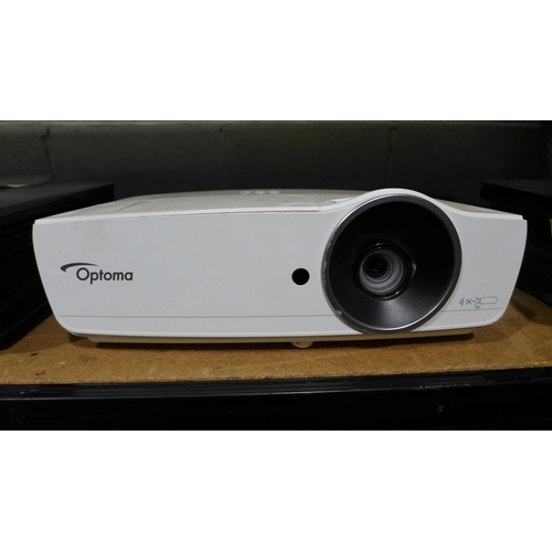 3076 - 2 Table top projectors - (Crestron & Optoma) * this lot is subject to VAT