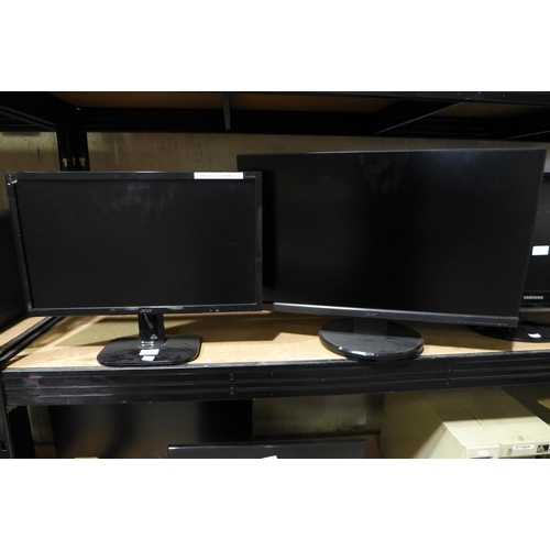 3079 - 2 Acer LCD computer monitors on stands - 22