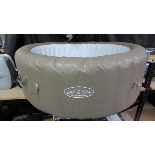 3115 - Lay-Z-Spa Inflatable Hot Tub - (Punctured) - original RRP £333.33 + VAT (297-9) *This lot is subject... 