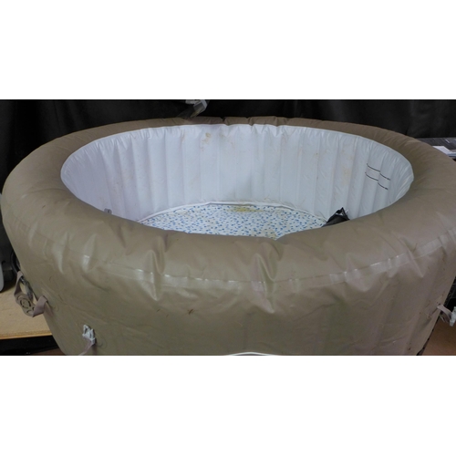 3115 - Lay-Z-Spa Inflatable Hot Tub - (Punctured) - original RRP £333.33 + VAT (297-9) *This lot is subject... 