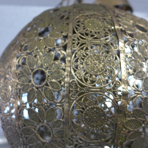 1454 - A gold Moroccan style ceiling pendant