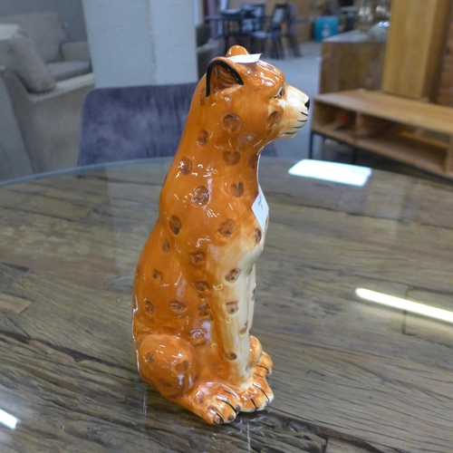 1472 - An ornamental leopard  - H26cms (63703405)