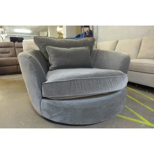 1506 - A pewter velvet swivel love seat