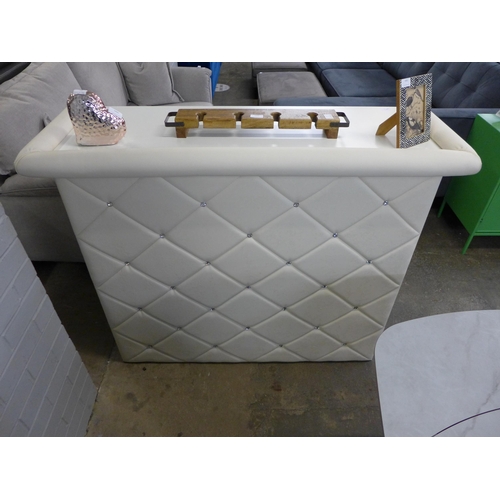 1448 - A cream padded home bar