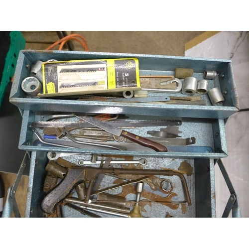 2051 - A Cavalier tool box with assorted hand tools