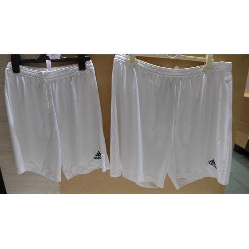 3057 - 2 pairs of men's white Adidas shorts - sizes: S & 2XL * this lot is subject to VAT