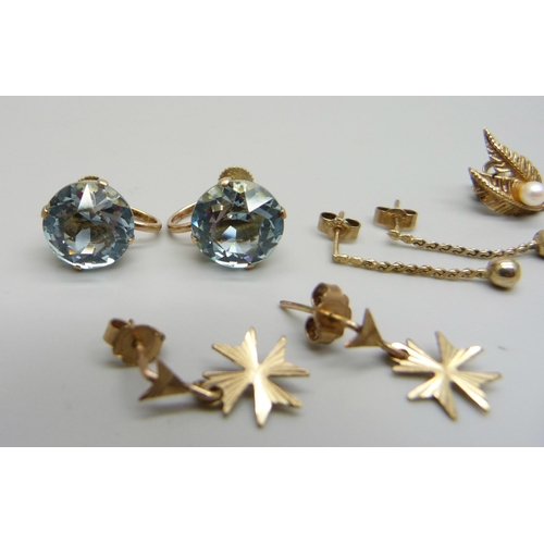 1012 - A pair of 14ct gold screw back earrings with large stones and three pairs of 9ct gold earrings, 9.4g