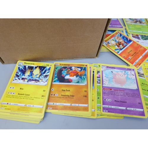 638 - 400 Pokemon cards