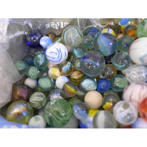 668 - A collection of marbles