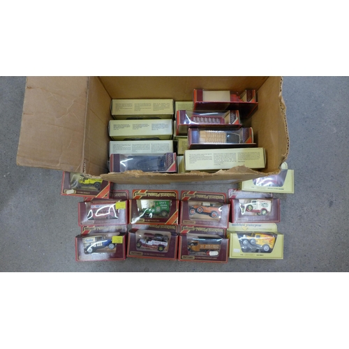 716 - A quantity of Matchbox and Lledo Days Gone model vehicles